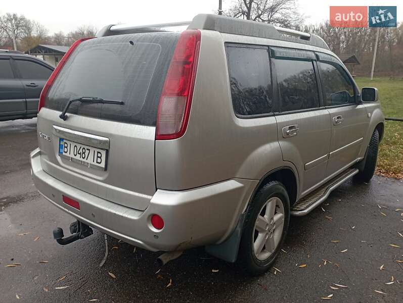 Позашляховик / Кросовер Nissan X-Trail 2004 в Лубнах