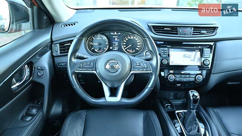 Внедорожник / Кроссовер Nissan X-Trail 2017 в Киеве