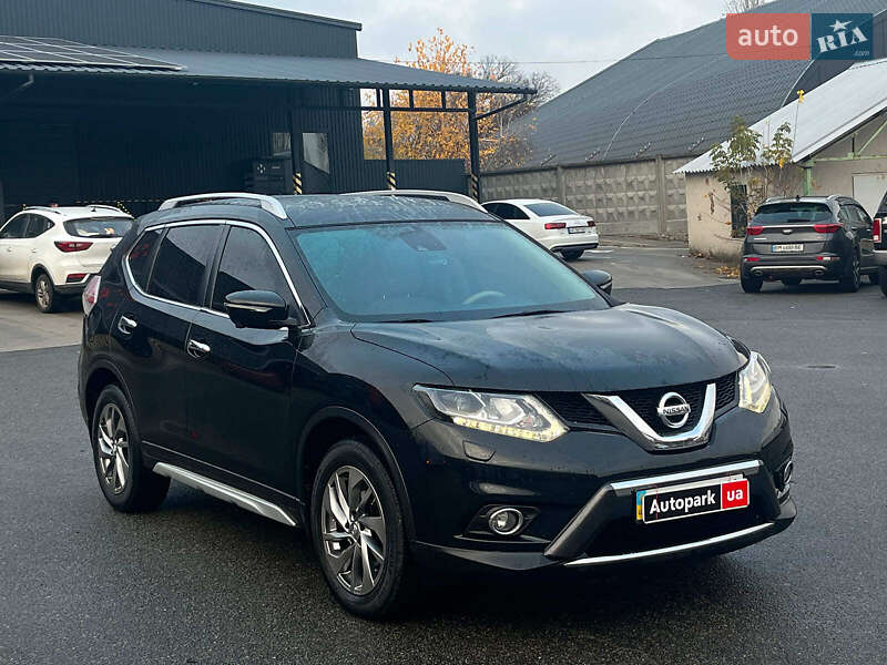 Внедорожник / Кроссовер Nissan X-Trail 2017 в Киеве