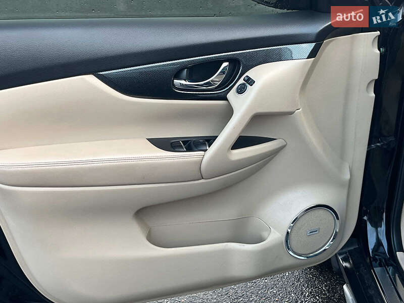 Внедорожник / Кроссовер Nissan X-Trail 2017 в Киеве