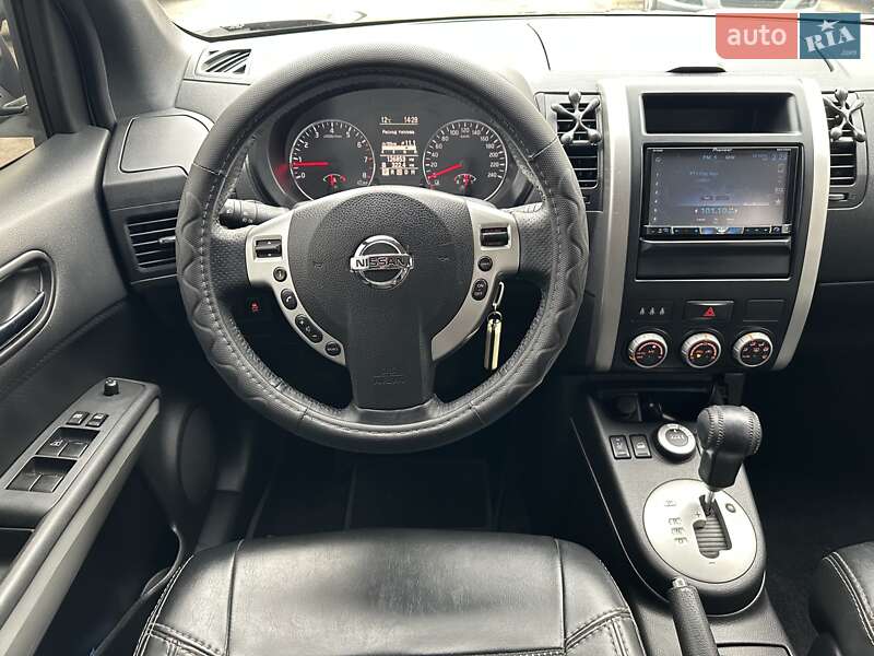 Позашляховик / Кросовер Nissan X-Trail 2012 в Києві