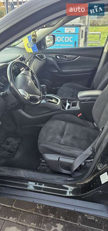 Позашляховик / Кросовер Nissan X-Trail 2017 в Луцьку