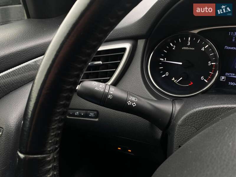 Внедорожник / Кроссовер Nissan X-Trail 2014 в Киеве