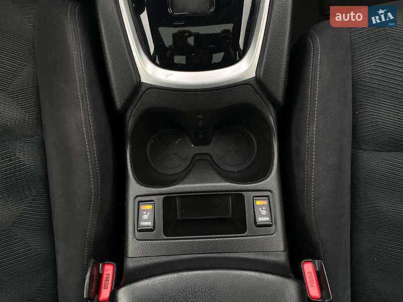 Внедорожник / Кроссовер Nissan X-Trail 2014 в Киеве