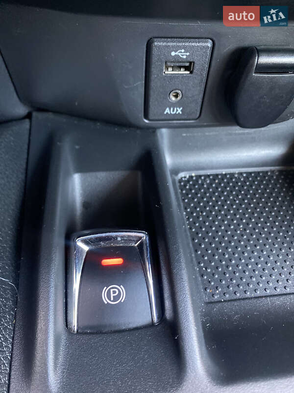 Внедорожник / Кроссовер Nissan X-Trail 2017 в Львове