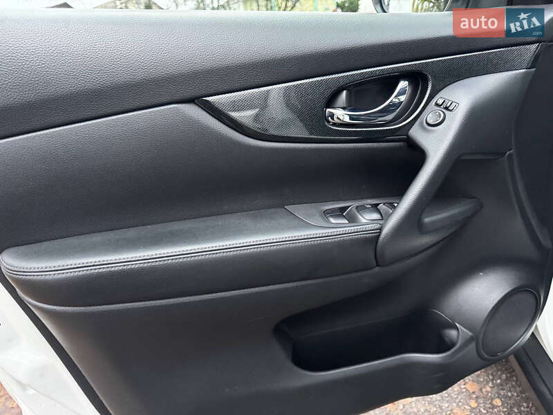 Внедорожник / Кроссовер Nissan X-Trail 2017 в Ахтырке фото 25 Внедорожник / Кроссовер Nissan X-Trail 2017 в Ахтырке