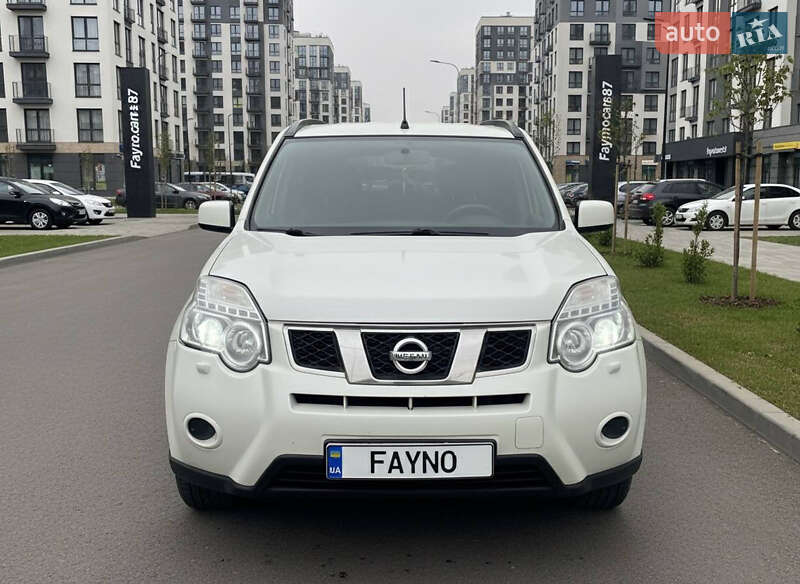 Внедорожник / Кроссовер Nissan X-Trail 2013 в Киеве