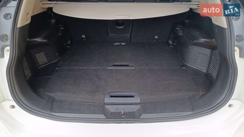 Внедорожник / Кроссовер Nissan X-Trail 2015 в Киеве фото 10 Внедорожник / Кроссовер Nissan X-Trail 2015 в Киеве