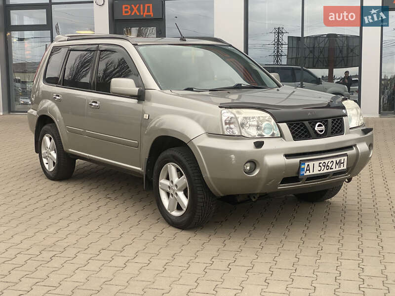 Внедорожник / Кроссовер Nissan X-Trail 2004 в Киеве
