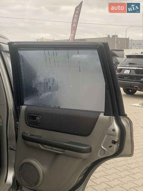 Внедорожник / Кроссовер Nissan X-Trail 2004 в Киеве