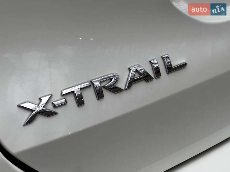 Внедорожник / Кроссовер Nissan X-Trail 2017 в Ахтырке
