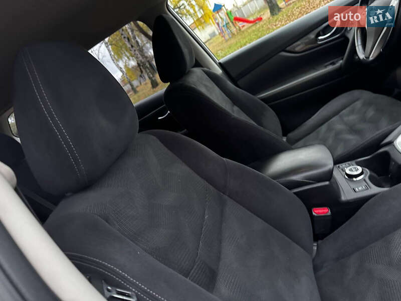 Внедорожник / Кроссовер Nissan X-Trail 2017 в Ахтырке