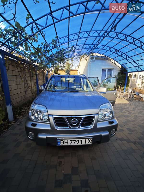 Внедорожник / Кроссовер Nissan X-Trail 2003 в Одессе