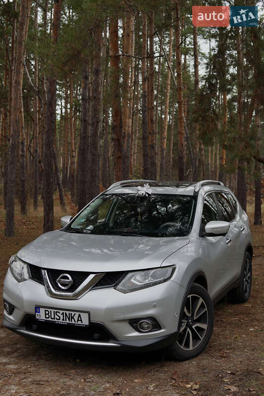 Внедорожник / Кроссовер Nissan X-Trail 2016 в Киеве фото 2 Внедорожник / Кроссовер Nissan X-Trail 2016 в Киеве