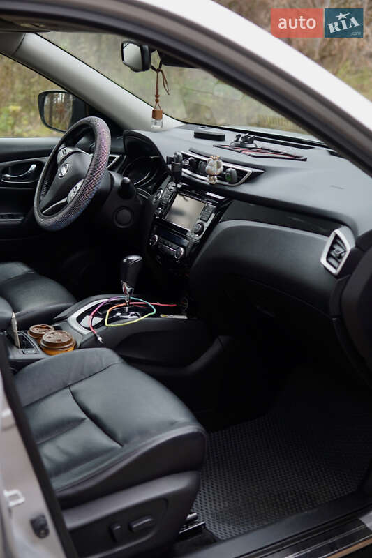 Внедорожник / Кроссовер Nissan X-Trail 2016 в Киеве фото 12 Внедорожник / Кроссовер Nissan X-Trail 2016 в Киеве