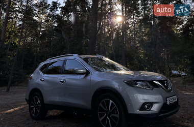 Внедорожник / Кроссовер Nissan X-Trail 2016 в Киеве