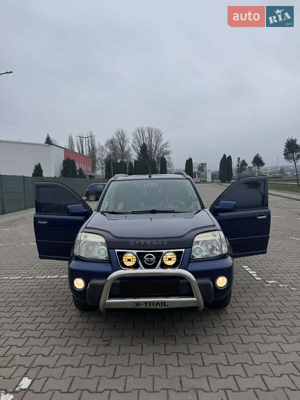 Внедорожник / Кроссовер Nissan X-Trail 2001 в Красилове фото Внедорожник / Кроссовер Nissan X-Trail 2001 в Красилове