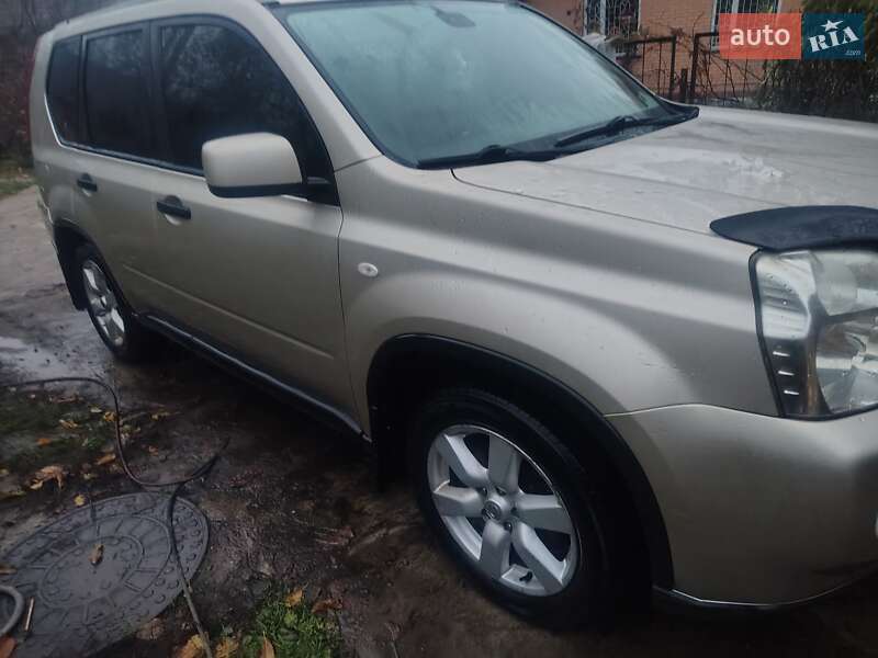 Внедорожник / Кроссовер Nissan X-Trail 2008 в Ромнах