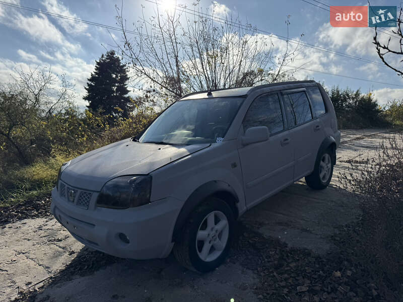 Внедорожник / Кроссовер Nissan X-Trail 2005 в Киеве