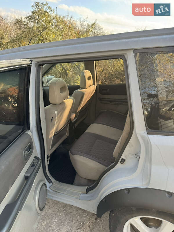 Внедорожник / Кроссовер Nissan X-Trail 2005 в Киеве