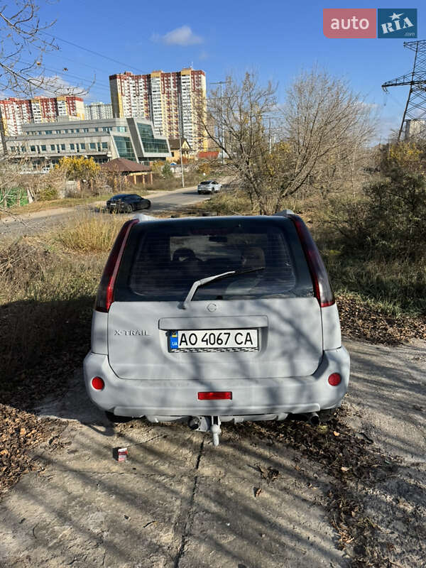 Внедорожник / Кроссовер Nissan X-Trail 2005 в Киеве