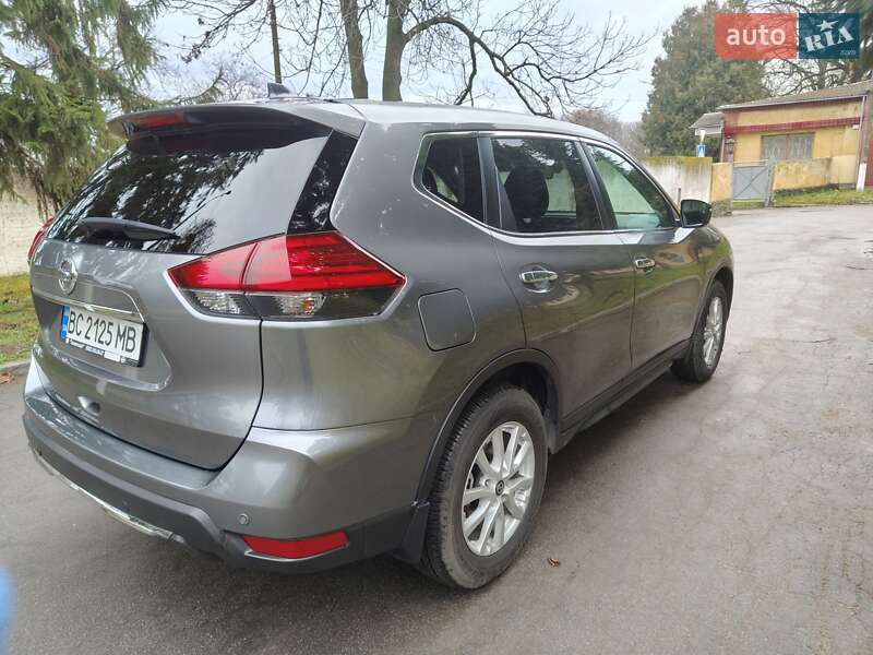 Внедорожник / Кроссовер Nissan X-Trail 2020 в Остроге