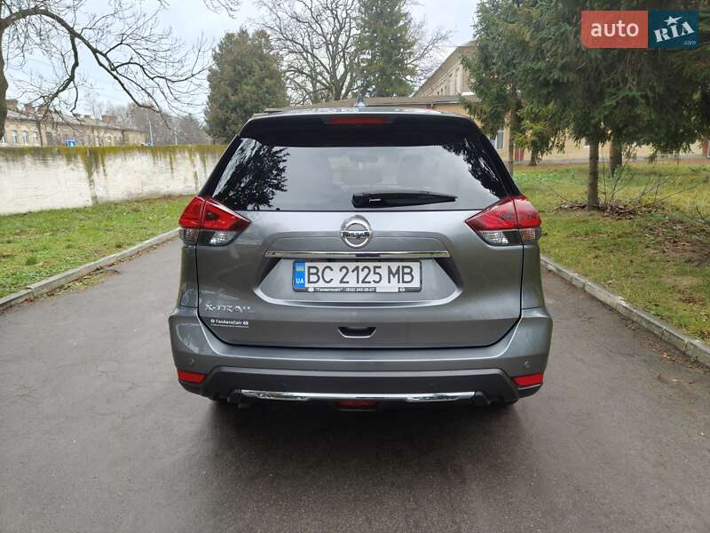Внедорожник / Кроссовер Nissan X-Trail 2020 в Остроге