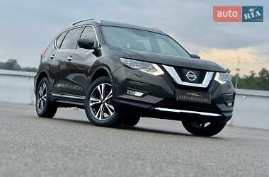 Позашляховик / Кросовер Nissan X-Trail 2017 в Києві