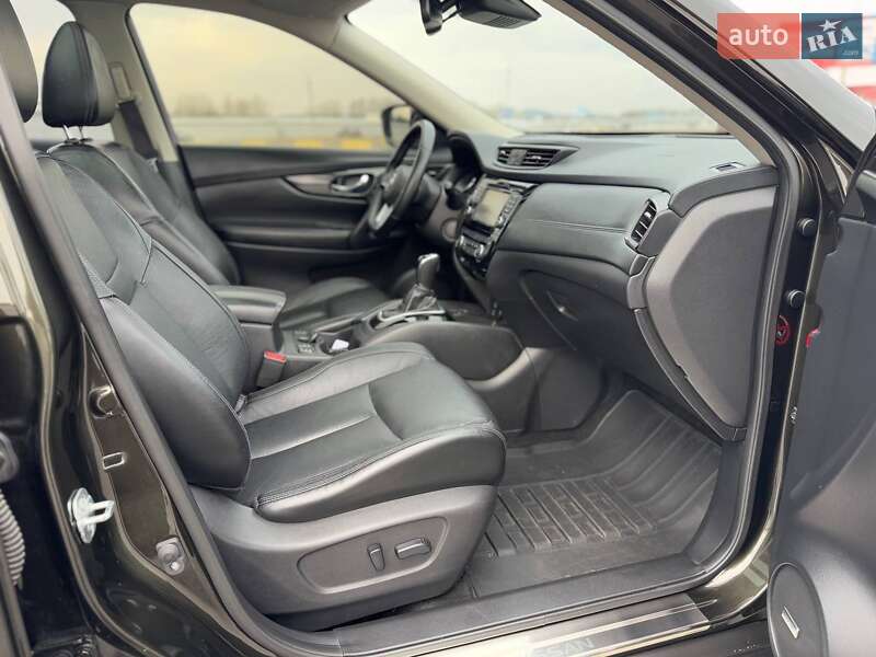 Позашляховик / Кросовер Nissan X-Trail 2017 в Києві фото 36 Позашляховик / Кросовер Nissan X-Trail 2017 в Києві