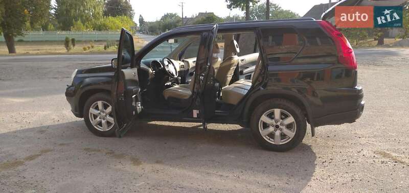 Внедорожник / Кроссовер Nissan X-Trail 2008 в Чугуеве