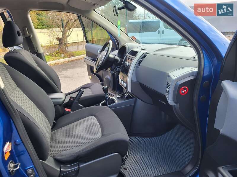 Внедорожник / Кроссовер Nissan X-Trail 2007 в Хмельницком