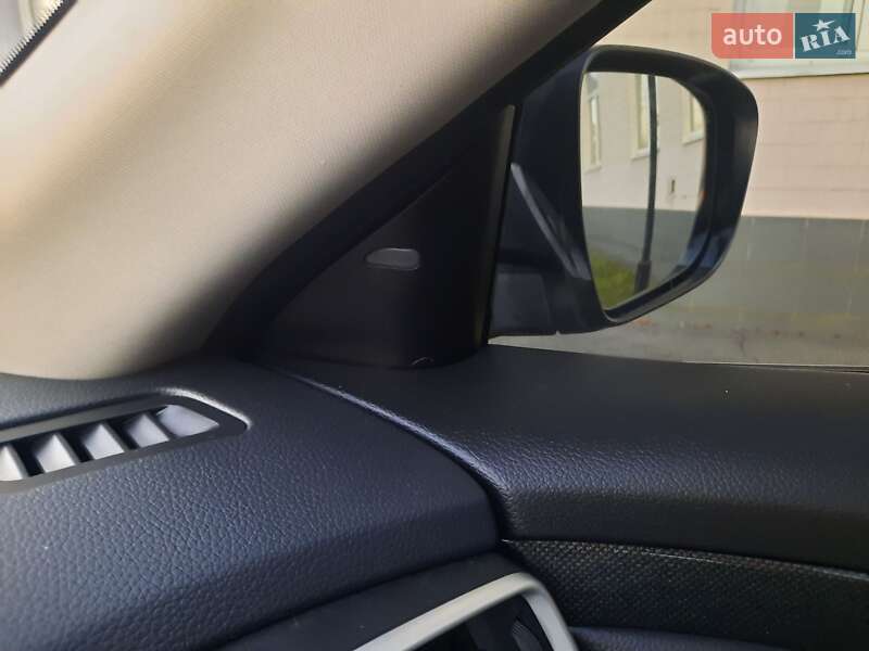 Внедорожник / Кроссовер Nissan X-Trail 2016 в Виннице