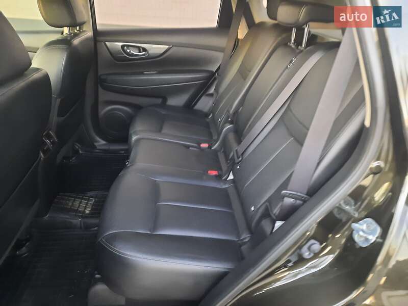 Внедорожник / Кроссовер Nissan X-Trail 2016 в Виннице