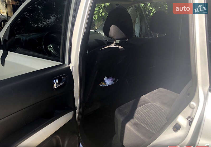 Позашляховик / Кросовер Nissan X-Trail 2010 в Одесі