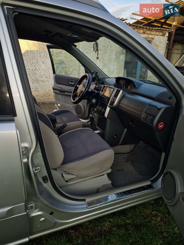 Внедорожник / Кроссовер Nissan X-Trail 2006 в Южноукраинске