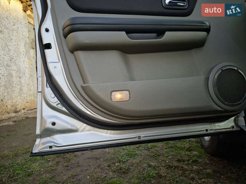 Внедорожник / Кроссовер Nissan X-Trail 2006 в Южноукраинске