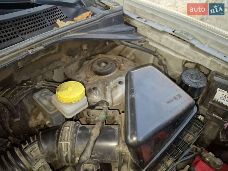 Внедорожник / Кроссовер Nissan X-Trail 2006 в Южноукраинске