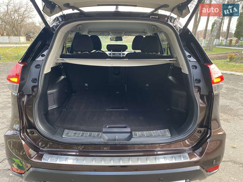 Внедорожник / Кроссовер Nissan X-Trail 2021 в Ромнах