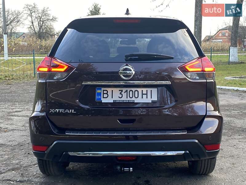 Внедорожник / Кроссовер Nissan X-Trail 2021 в Ромнах