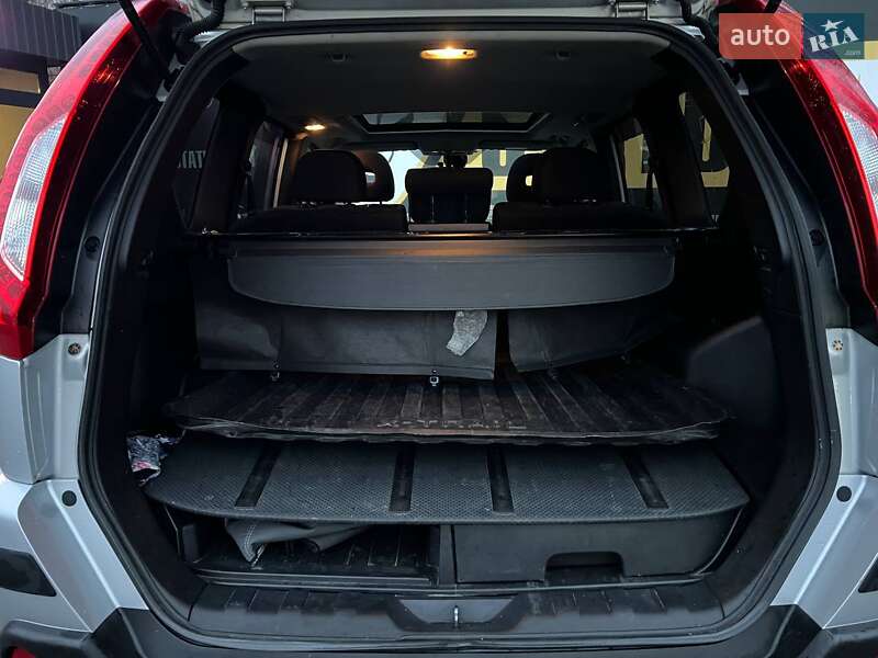 Внедорожник / Кроссовер Nissan X-Trail 2013 в Хмельницком