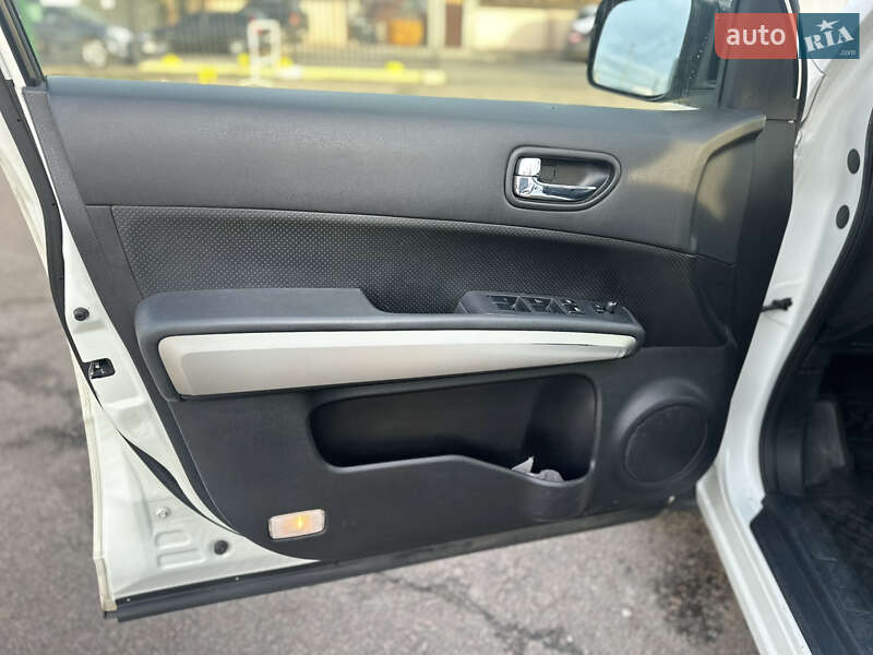 Внедорожник / Кроссовер Nissan X-Trail 2010 в Киеве фото 11 Внедорожник / Кроссовер Nissan X-Trail 2010 в Киеве
