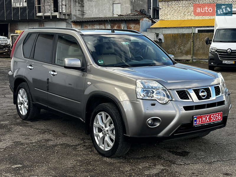 Внедорожник / Кроссовер Nissan X-Trail 2011 в Луцке