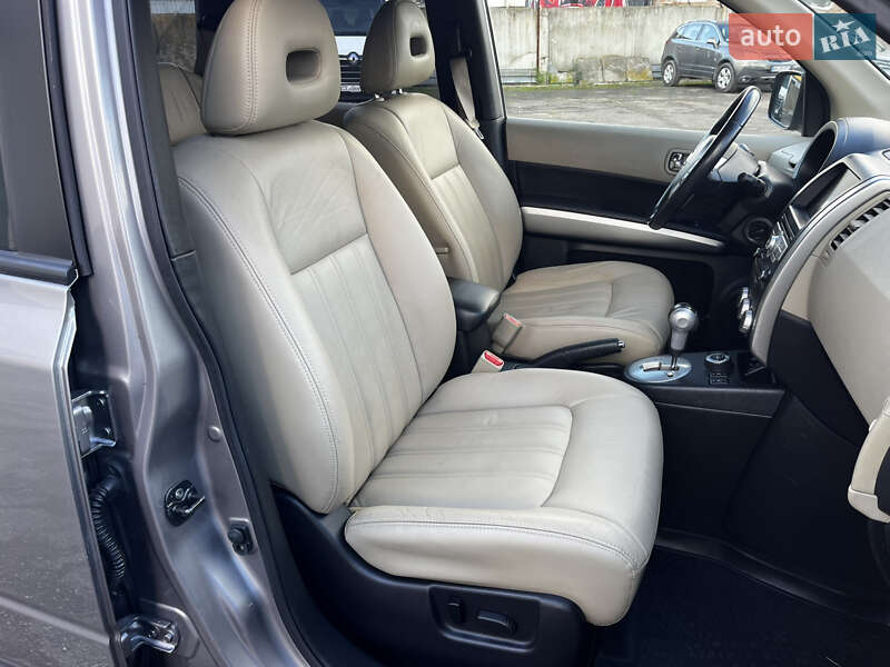 Внедорожник / Кроссовер Nissan X-Trail 2011 в Луцке