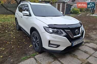 Внедорожник / Кроссовер Nissan X-Trail 2019 в Краснограде