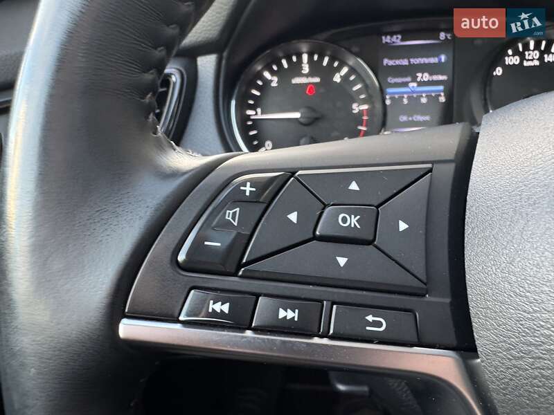 Внедорожник / Кроссовер Nissan X-Trail 2017 в Киеве