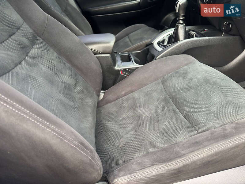 Внедорожник / Кроссовер Nissan X-Trail 2016 в Ахтырке фото 51 Внедорожник / Кроссовер Nissan X-Trail 2016 в Ахтырке