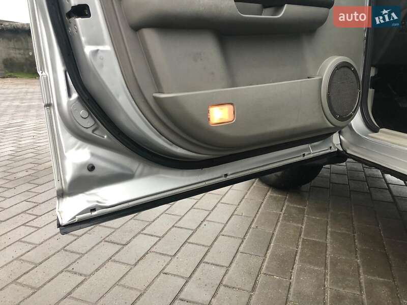 Позашляховик / Кросовер Nissan X-Trail 2004 в Запоріжжі фото 13 Позашляховик / Кросовер Nissan X-Trail 2004 в Запоріжжі