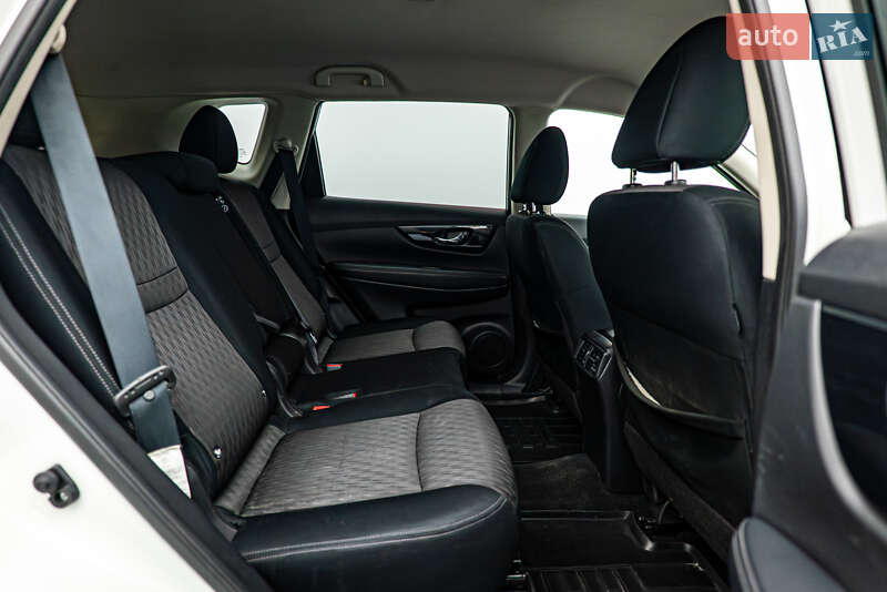 Внедорожник / Кроссовер Nissan X-Trail 2019 в Киеве