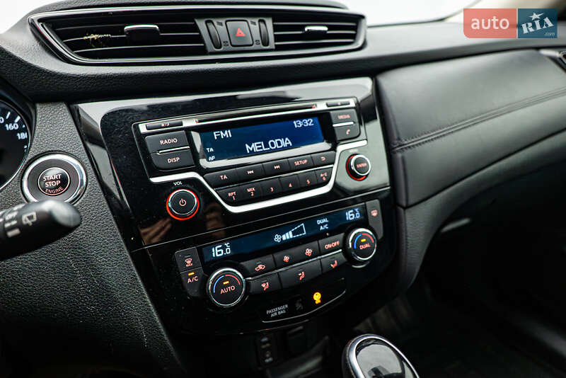 Внедорожник / Кроссовер Nissan X-Trail 2019 в Киеве