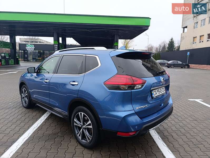 Позашляховик / Кросовер Nissan X-Trail 2017 в Черкасах